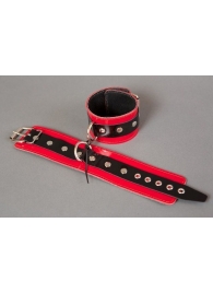 Красные лакированные наручники с клёпками - Подиум - купить с доставкой в Ессентуках