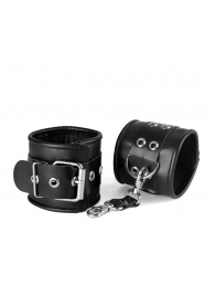 Черные кожаные наручники с ремешком с двумя карабинами на концах - Sitabella - купить с доставкой в Ессентуках