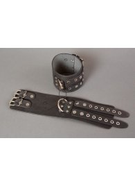 Широкие черные кожаные наручники без подкладки - Подиум - купить с доставкой в Ессентуках