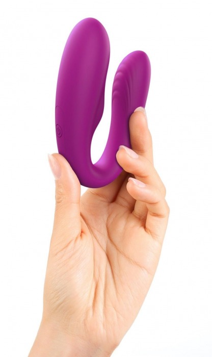 Лиловый вибратор для пар Match Up Couple Vibrator with Remote Control - Love to Love